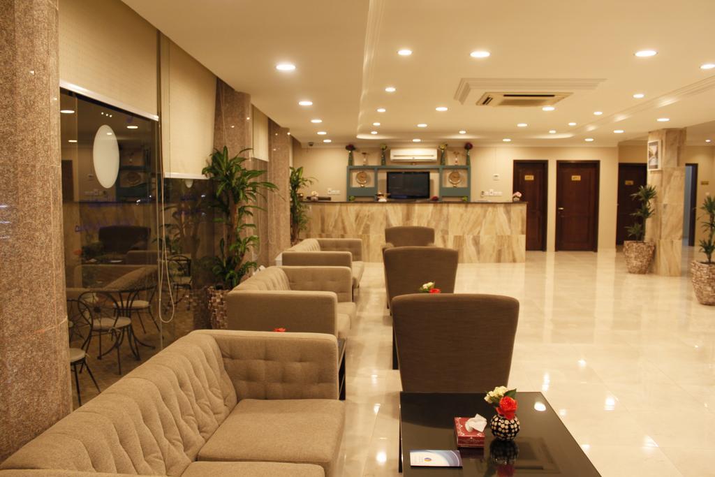 Plaza Home 阿可贺巴 外观 照片